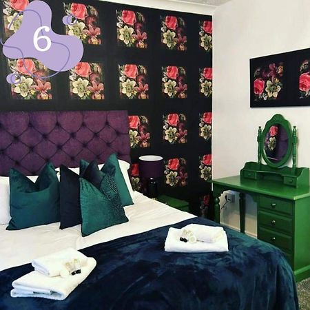 The Mayfair Lodge & Family Suite Hartlepool Room photo