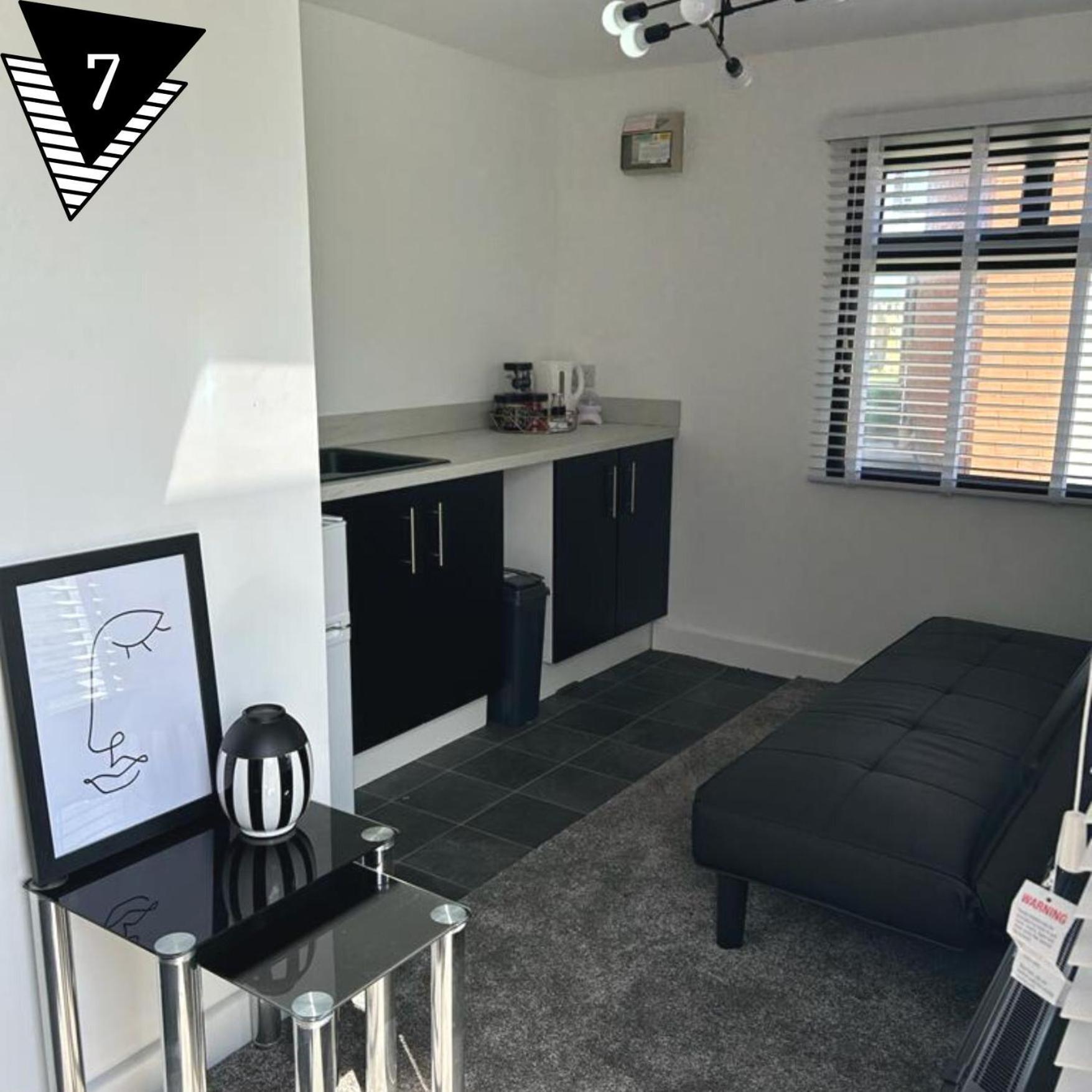 The Mayfair Lodge & Family Suite Hartlepool Room photo